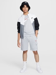 Nike Cream White Sports Inpsired Graphic 100% Cotton T-Shirt - Image 2 of 2