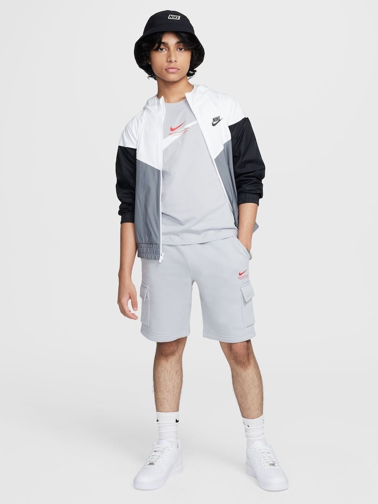Nike Cream White Sports Inpsired Graphic 100% Cotton T-Shirt - Image 2 of 2