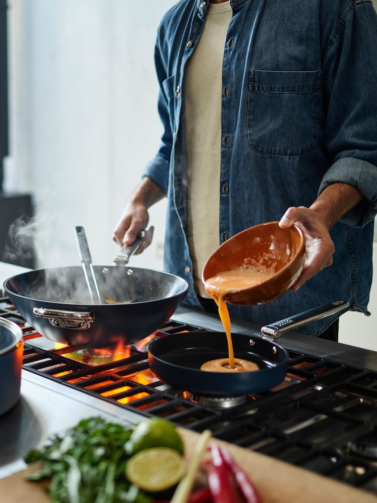 Joseph Joseph Midnight Blue Space Folding Handle Ceramic Non-stick 20cm Frying Pan - Image 1 of 6