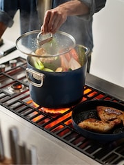 Joseph Joseph Midnight Blue Space Folding Handle Ceramic Nonstick 25cm Stock Pot and Lid - Image 7 of 7