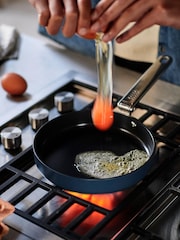 Joseph Joseph Midnight Blue Space Folding Handle Ceramic Nonstick 24cm Frying Pan - Image 7 of 7