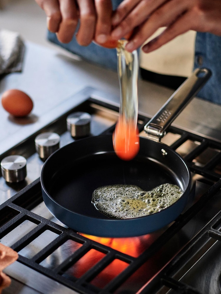 Joseph Joseph Midnight Blue Space Folding Handle Ceramic Nonstick 24cm Frying Pan - Image 7 of 7