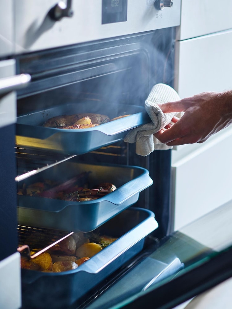 Joseph Joseph Blue Nest™ Oven Non Stick 3 Piece Roasting Tray Set - Image 7 of 7