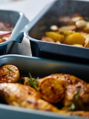 Joseph Joseph Blue Nest™ Oven Nonstick Medium Roasting Tray - Image 1 of 5