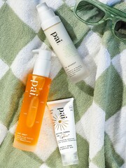 PAI British Summer Time Glow SPF 30 Illuminating Sunscreen - Image 4 of 5