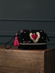 Rockett St George Black Velvet Washbag - Image 3 of 11