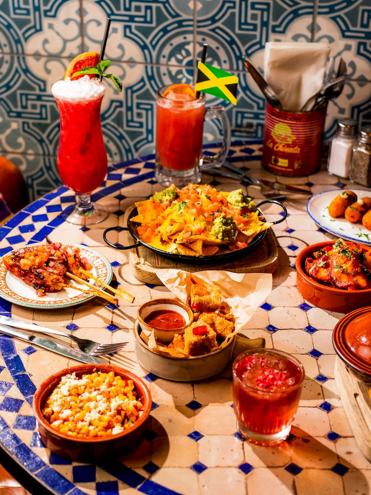 AS 5 Tapas Dishes and a Cocktail for Two at Revolucon de Cuba Gift Experience - Image 1 of 3