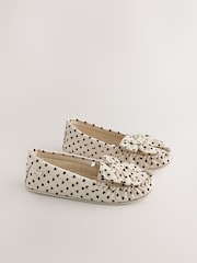 Black/White Moccasin Bow Slippers - Image 3 of 7