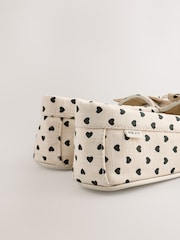 Black/White Moccasin Bow Slippers - Image 6 of 7
