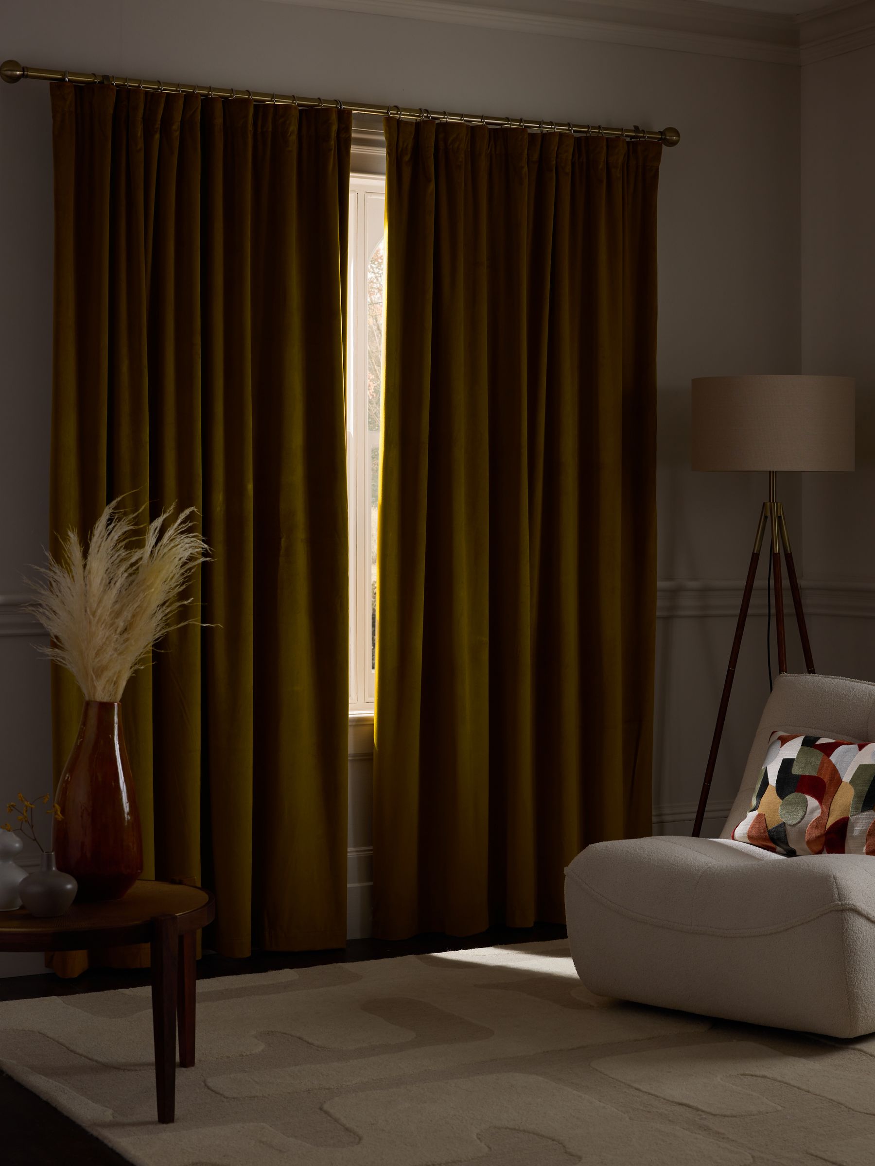 Next：日本 マット ベルベット ペンシルプリーツ カーテン from Next Japan