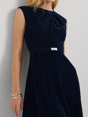 Lauren Ralph Lauren Minikleid aus Samt und 100 % Baumwolle mit Gürtel - Bild 4 von 8