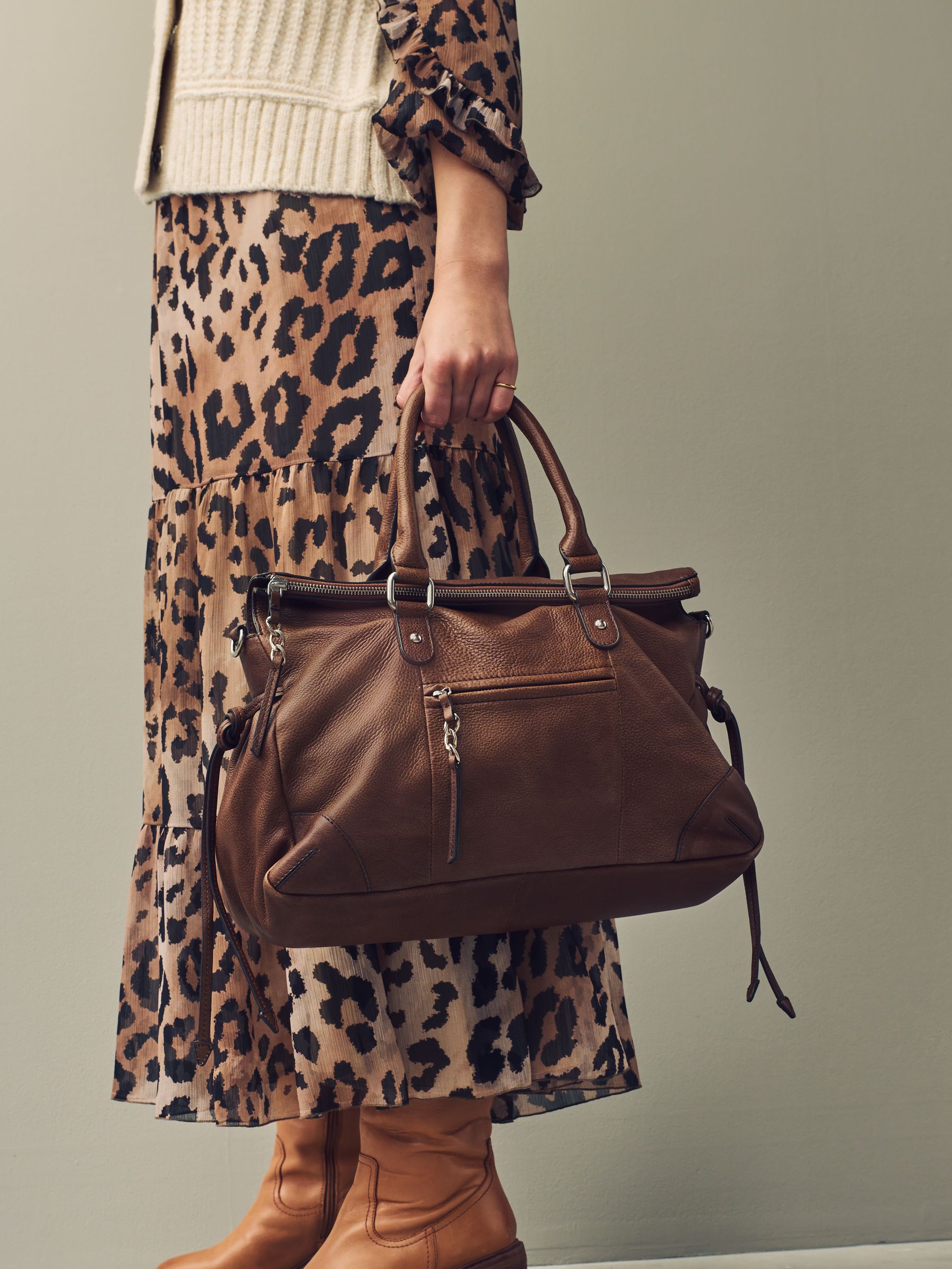 Tan grab bag shop