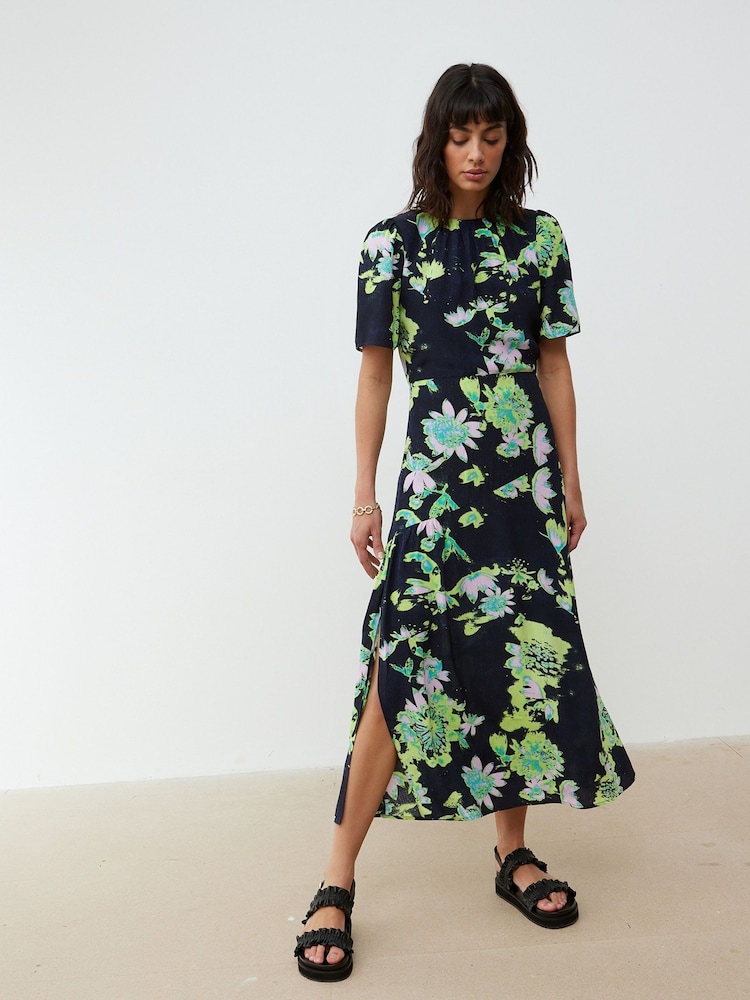 Oliver Bonas Black Botanical Print Midi Dress - Image 3 of 9