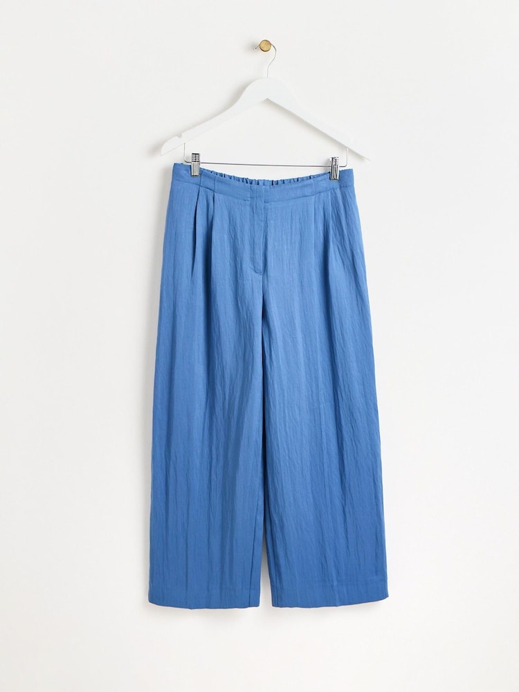 Blau - Oliver Bonas – kurz geschnittene Plissehose - Bild 1 von 5 Blau - Oliver Bonas – kurz geschnittene Plissehose - Bild 1 von 5