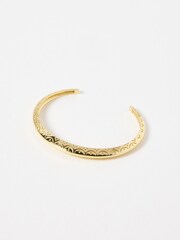 Oliver Bonas Gold Tone Susan Scalloped Engraved Bangle - Image 2 of 6
