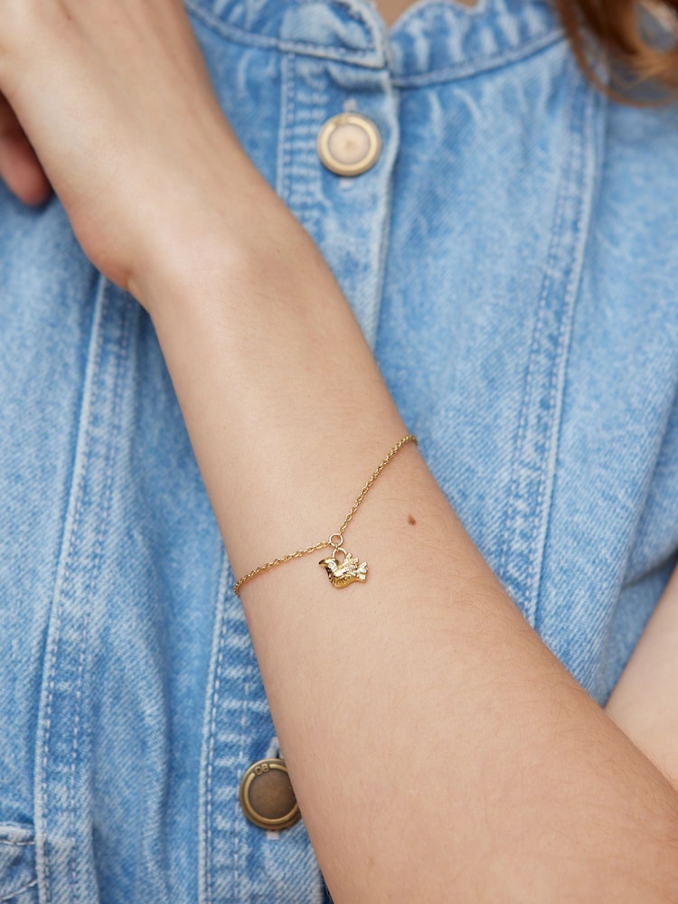 Oliver Bonas Gold Tone Wren Flying Bird Charm Chain Bracelet - Image 5 of 5
