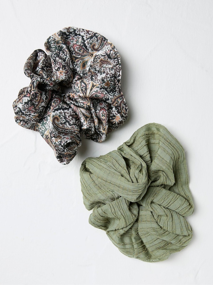 FatFace Green 2 Pack Paisley Scrunchies - Image 1 of 2