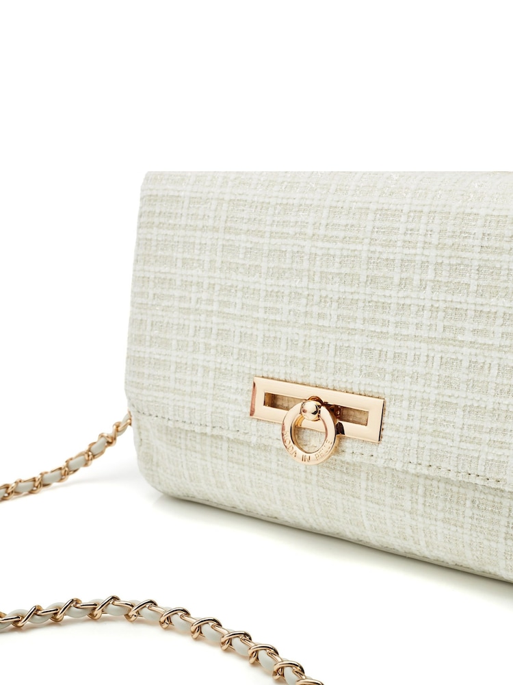 Moda in Pelle Cheryl Cross-Body Tweed White Bag With Chain Strap - Image 4 of 4