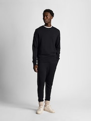 Negru - Lyle & Scott Tonal Eagle Guler rotund  100% Bumbac Hanorac - Image 3 of 5