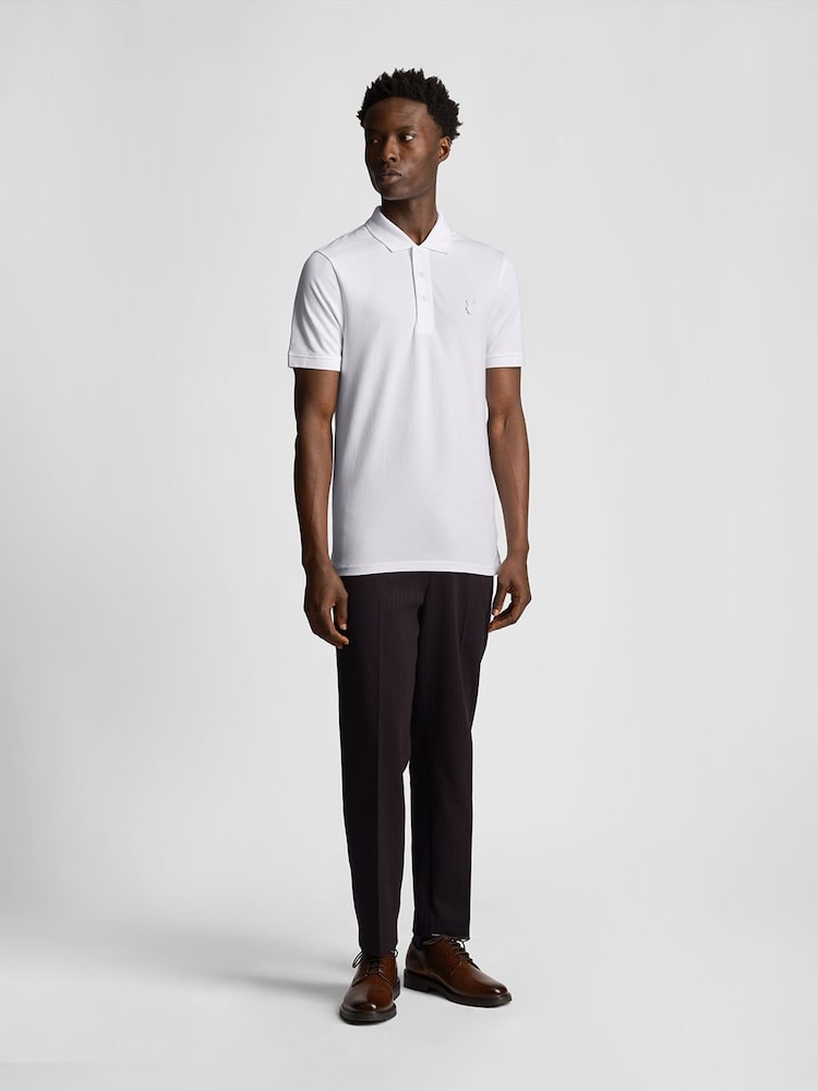 أبيض - Lyle & Scott Tonal Eagle Polo Shirt - صورة 2 من 5