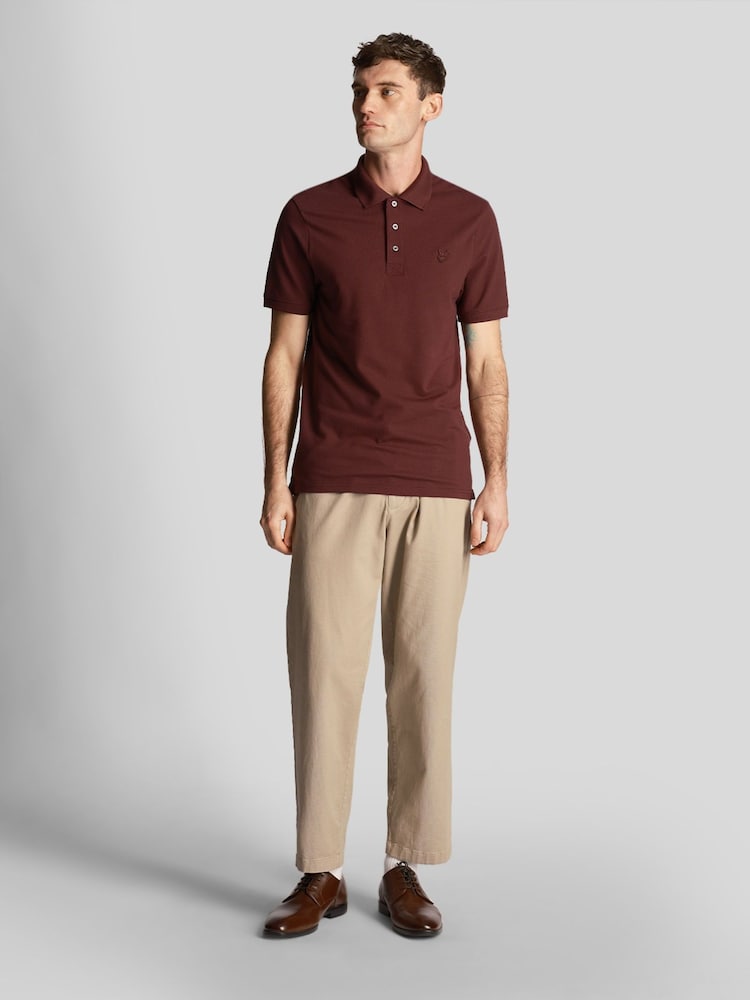 أحمر - Lyle & Scott Tonal Eagle Polo Shirt - صورة 2 من 5