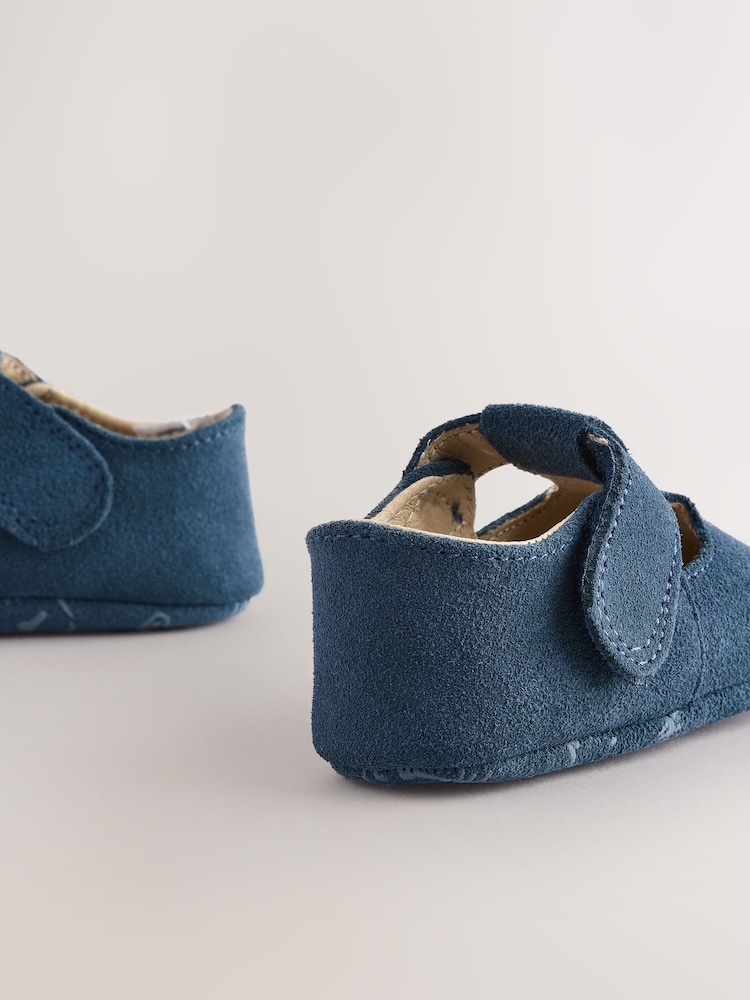 Marineblaues Veloursleder - Babyschuhe aus Leder mit T-Steg (0–24 Monate) - Bild 6 von 6 Marineblaues Veloursleder - Babyschuhe aus Leder mit T-Steg (0–24 Monate) - Bild 6 von 6