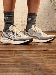 New Balance Grey Mens Fresh Foam Arishi V4 Trainers - Image 1 of 6