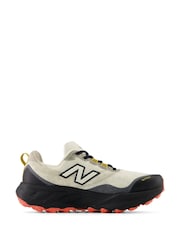 New Balance White/Black Mens Fresh Foam Hierro V9 Trainers - Image 1 of 1