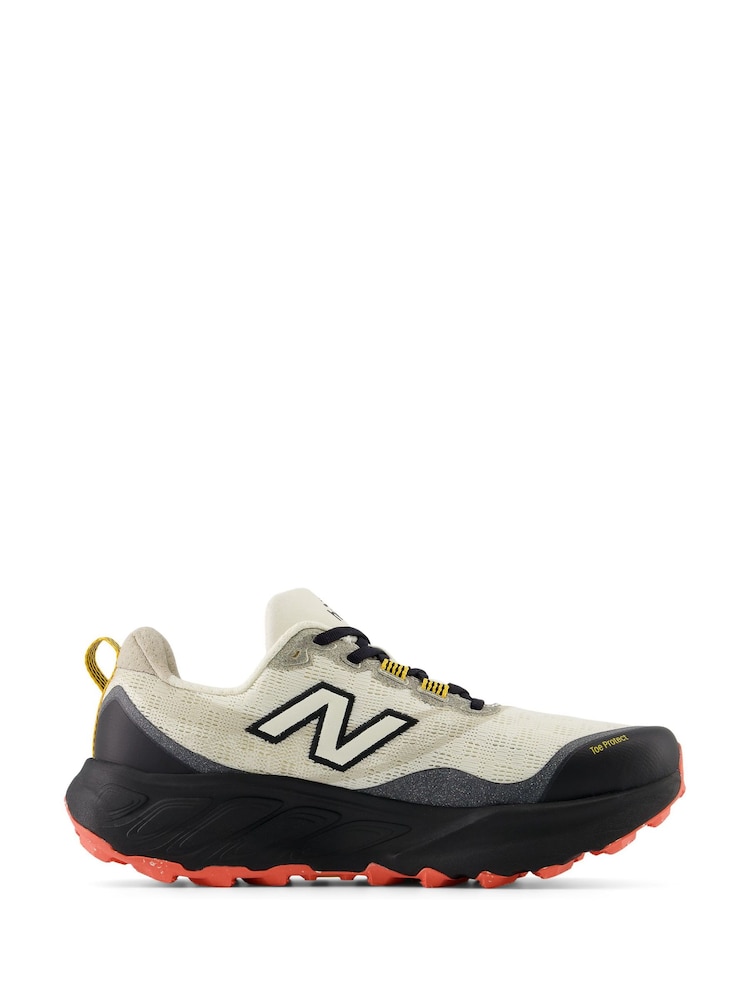 New Balance White/Black Mens Fresh Foam Hierro V9 Trainers - Image 1 of 1