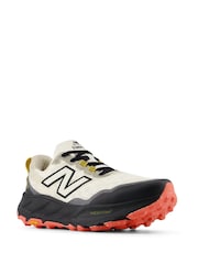 New Balance White/Black Mens Fresh Foam Hierro V9 Trainers - Image 5 of 10