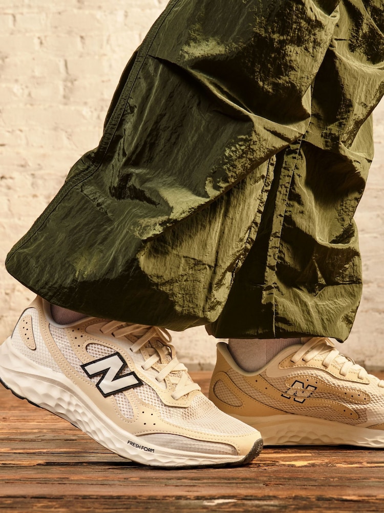 New Balance Cream Mens Fresh Foam Arishi V4 Trainers - Image 6 of 8