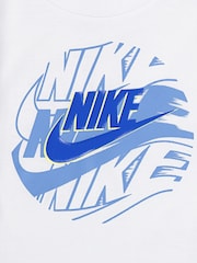 Nike Infant On the Move T-Shirt and Shorts Set - Imagen 3 de 4