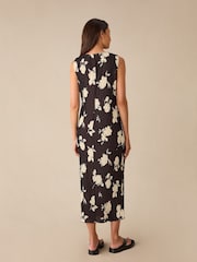 Ro&Zo Black Floral Plissé Tube Dress - Image 4 of 4