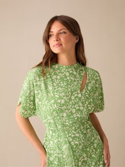 Ro&Zo Green Petite Ditsy Print Tuck Waist Midi Dress - Image 2 of 3