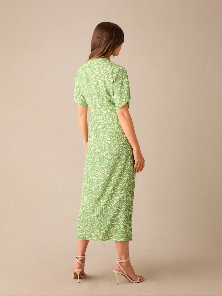 Ro&Zo Green Petite Ditsy Print Tuck Waist Midi Dress - Image 3 of 3