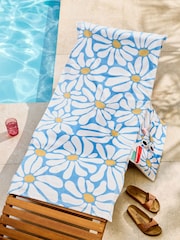 Blue Daisy Pocket 100% Cotton Beach Towel - Image 1 of 3