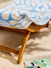 Blue Daisy Pocket 100% Cotton Beach Towel - Image 2 of 3