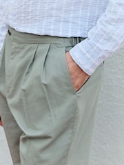 Verde sálvia - Smart Cotton Blend Side Adjuster Shorts With Linen and Lyocell - Imagem 4 de 5