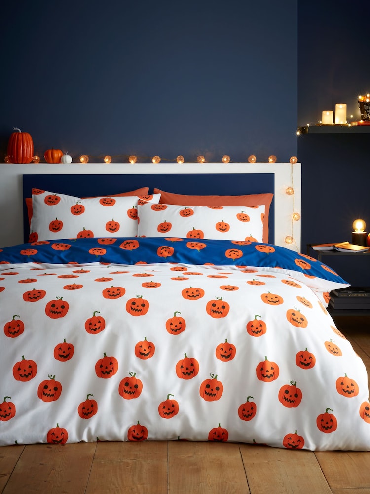 Catherine Lansfield Navy Halloween Pumpkins Reversible Duvet Cover and Pillowcase Set - Image 2 of 5