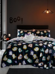 Catherine Lansfield Black Halloween Ghosts Reversible Duvet Cover and Pillowcase Set - Image 1 of 6