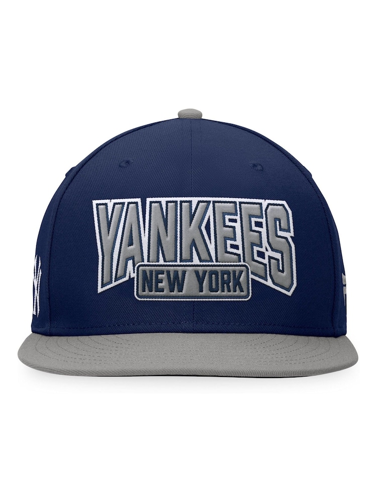 Fanatics Blue MLB New York Yankees Fundametal Retro Colourblocked Snapback Hat - Image 3 of 3