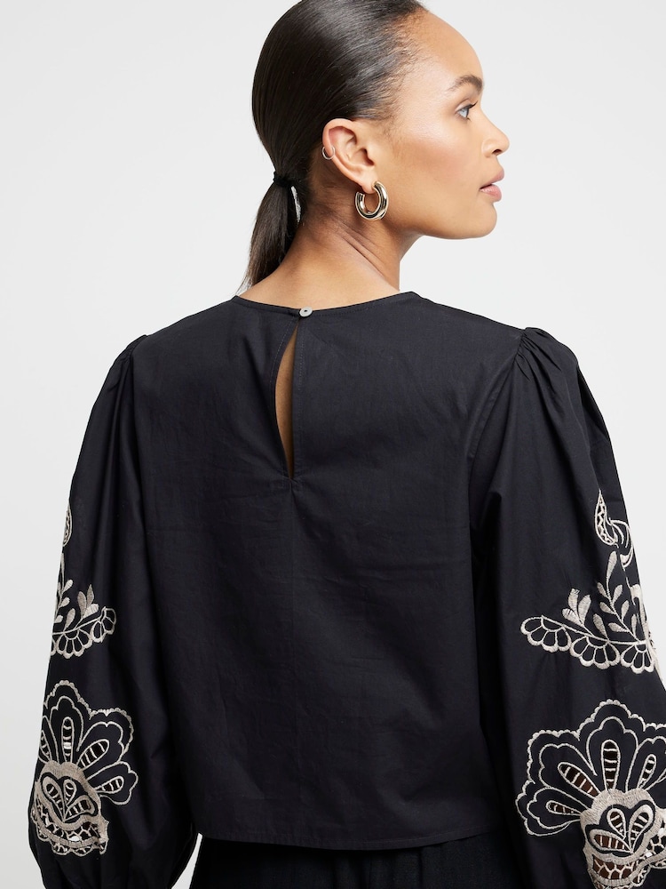 River Island Black Crew Neck Floral Print 100% Cotton Cutwork Top - Image 2 of 4