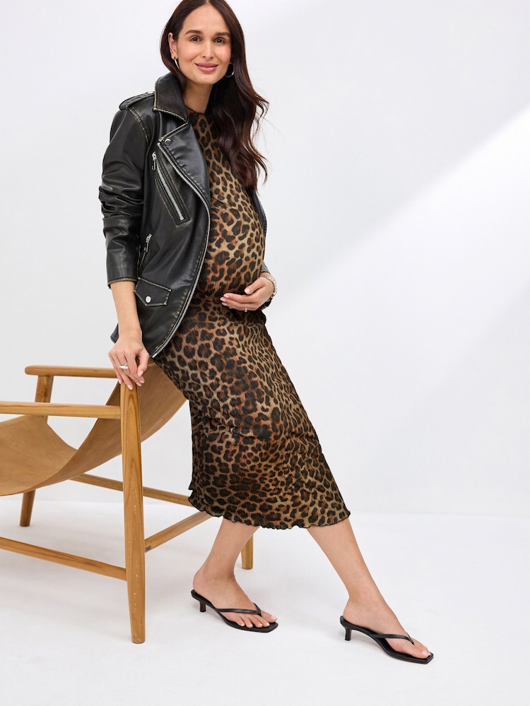 Animal Print Maternity Short Sleeve Textured Column Dress - Image 2 of 8