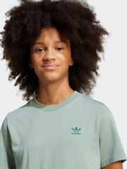 adidas originals Green Small Trefoil Logo 100% Cotton T-Shirt - Image 4 of 5