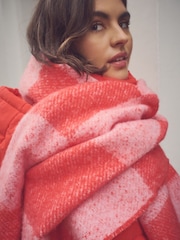 Eleanor Bowmer x Next Chunky Scarf - Image 3 of 4