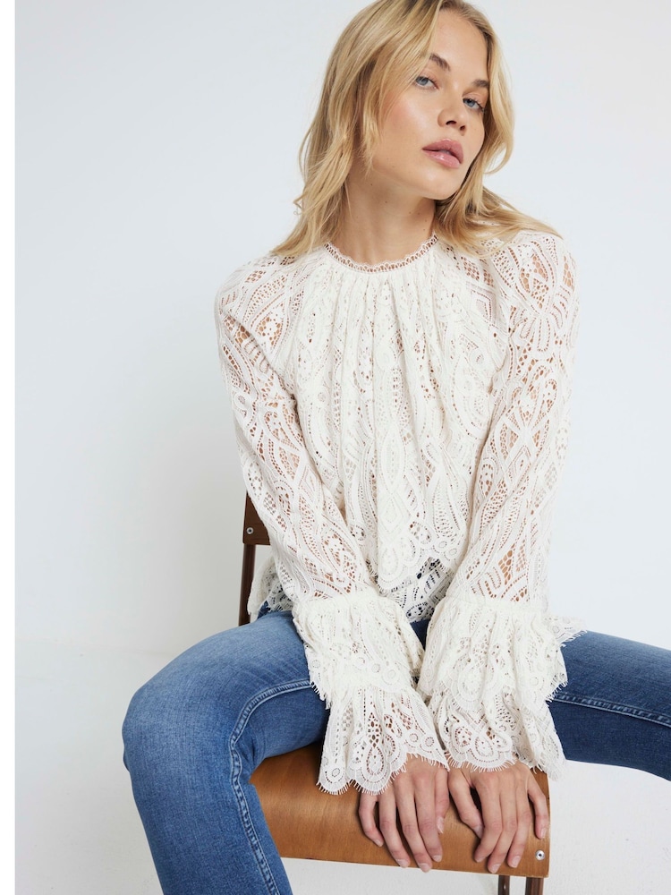 River Island Кружевной рукав с оборкой и блузки - Image 1 of 3