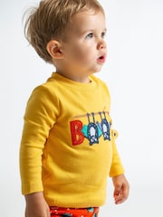 أصفر ـ رداء علوي بخياطة أبليكيه على شكل خفاش هالوين من Frugi - صورة 5 من 5
