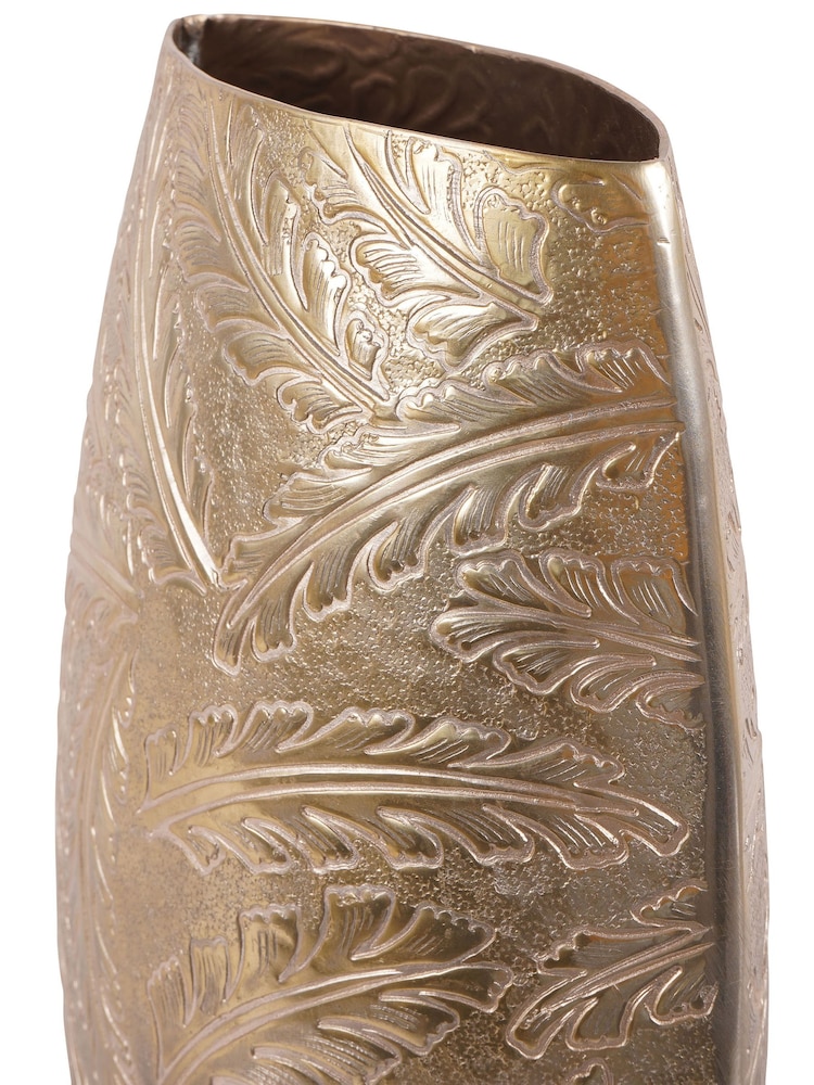 Laura Ashley Matt Champagne Small Winspear Leaf Embossed Oval Barrel Vase - Image 6 of 6