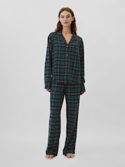 Gap Green Matching Family Christmas Relaxed Flannel Pyjama Shirt - Image 3 of 4