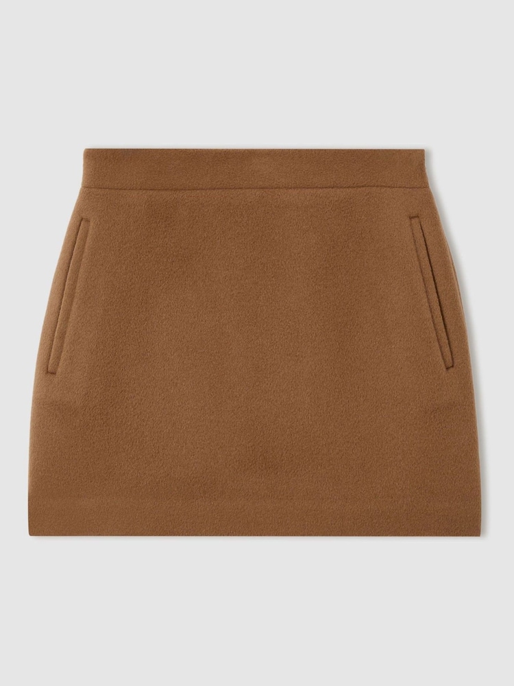 Camel - Falda de traje en mezcla de lana virgen y pelo de camello Blake Atelier de Reiss - Imagen 2 de 6
